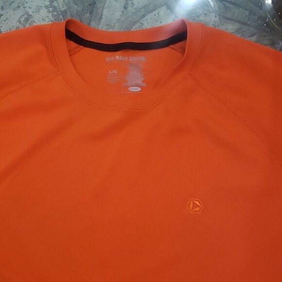 T-shirt - Picture 2 of 4